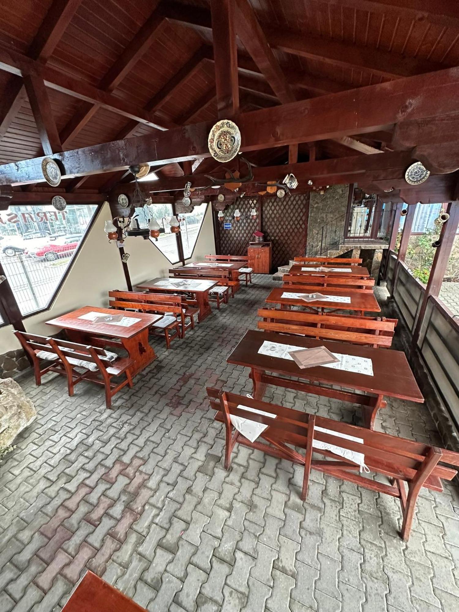 Restaurant Motel Dolorean Săcele Zewnętrze zdjęcie